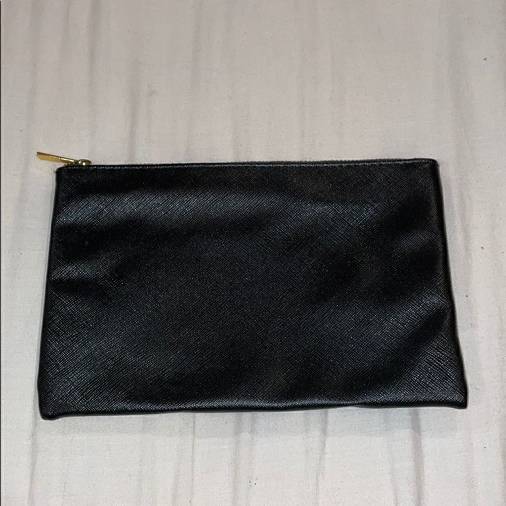 Black clutch  
